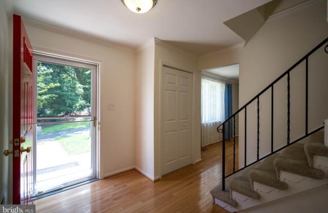 7206 RESERVATION DRIVE Gallery 2