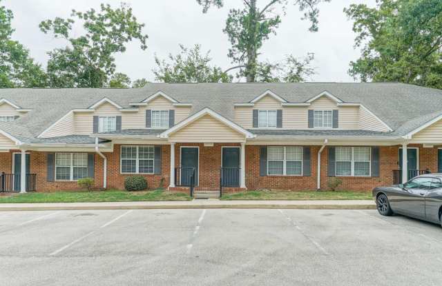 3 bedroom 3 bathroom home near FSU and TCC available NOW! Gallery 1