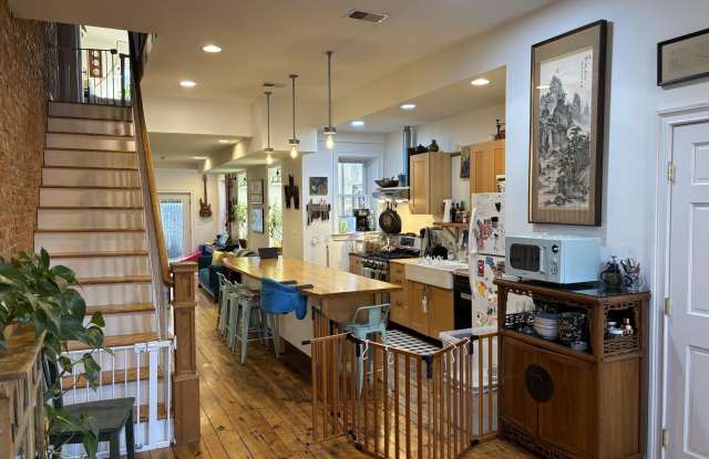 2944 CAMBRIDGE Street photos photos
