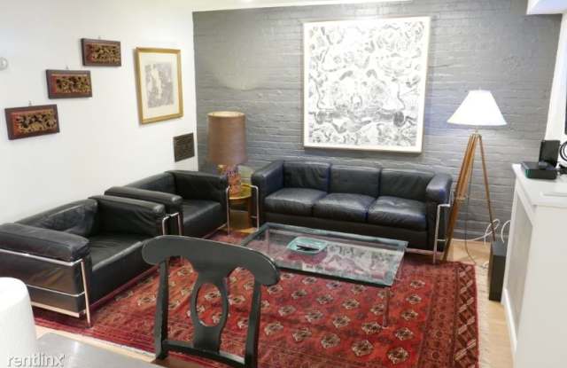 2216 Hall Pl NW Gallery 2