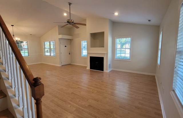 Bright and spacious 3BR/2ba in Lindley Park! photos photos