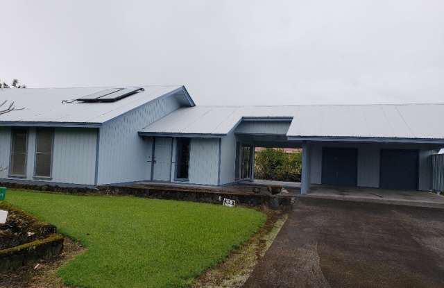 Large, newly refreshed 4 bedroom 2 bath home Gallery 1