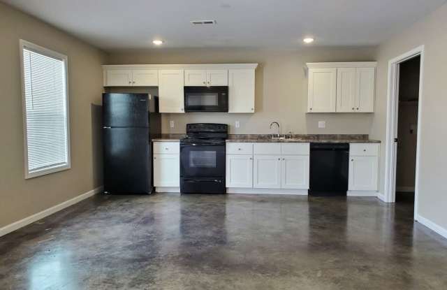 3 bedroom 1 bath House  located in Jackson, MO Gallery 2