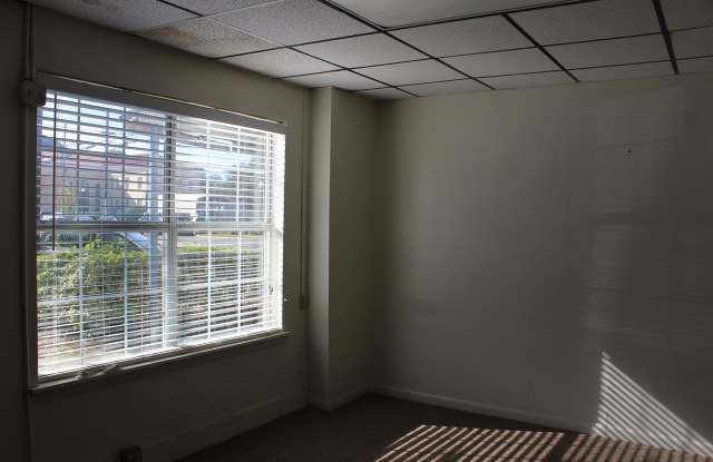 316 SW Pinckney Gallery 2