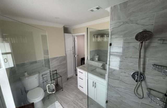 1257 SE Airoso Boulevard unit: C photos photos