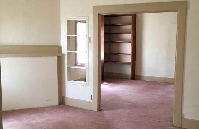 1817 Tonopah Avenue, 2nd Floor Gallery 2