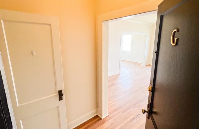 1717 N Stanton unit: G photos photos