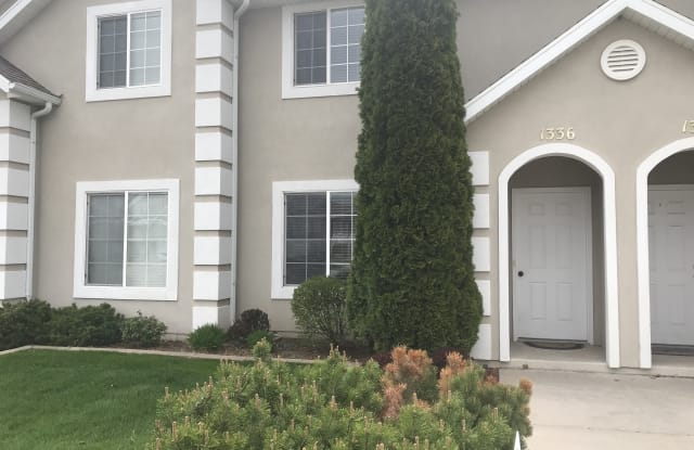 1336 E 6125 S - 1336 West 6125 South, South Ogden, UT 84405