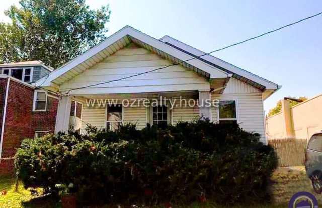 3907 Lagrange St photos photos