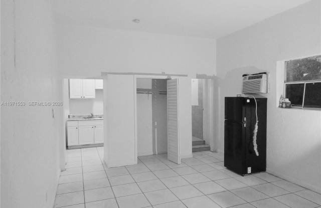 1120 NW 64th St photos photos