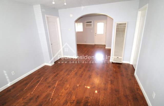 Carmichael 2bd/1ba Duplex near Manzanita & Auburn Blvd Gallery 3