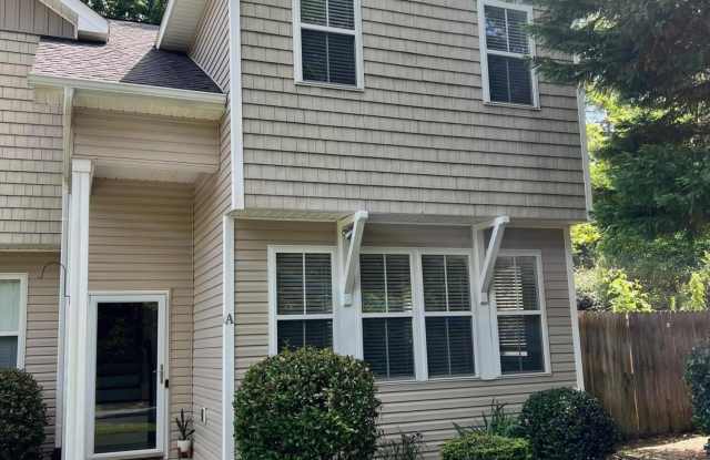 255 E Delaware Avenue unit: Apt A photos photos