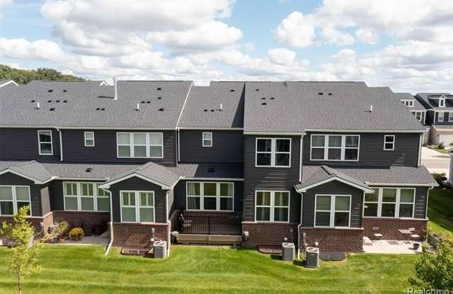 4830 Broomfield Way Gallery 2