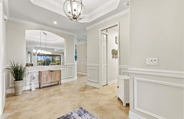 12732 Kinross Ln Gallery 4