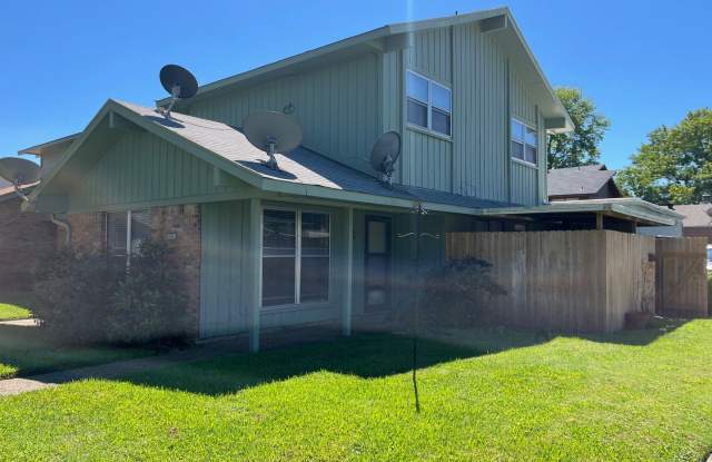 2BR/1.5BA town home by LSUS (River Oaks) photos photos