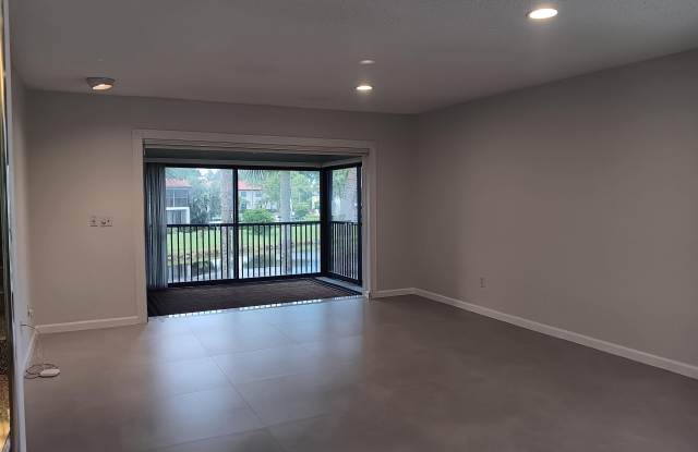 8045 Eastlake Drive Gallery 3