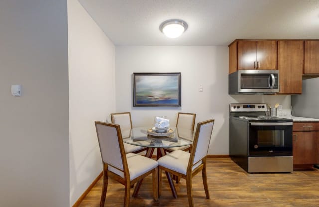 Hillside East Apartments Gallery 3