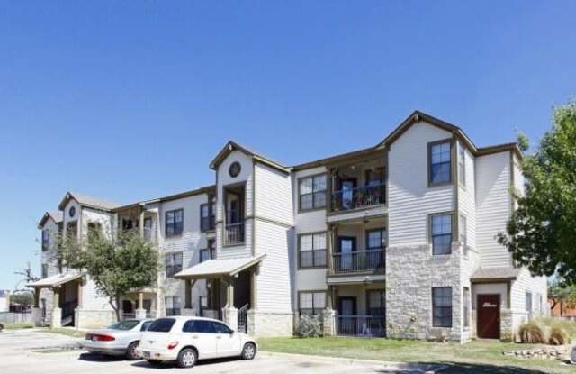 3142 Thousand Oaks Dr Gallery 2