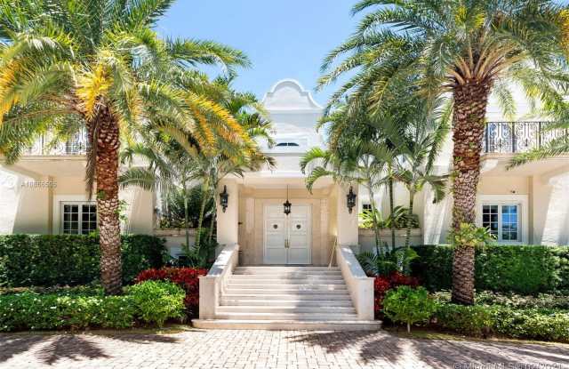 585 Arvida Pkwy Gallery 3