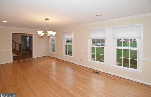 6507 BELLAMINE COURT Gallery 4