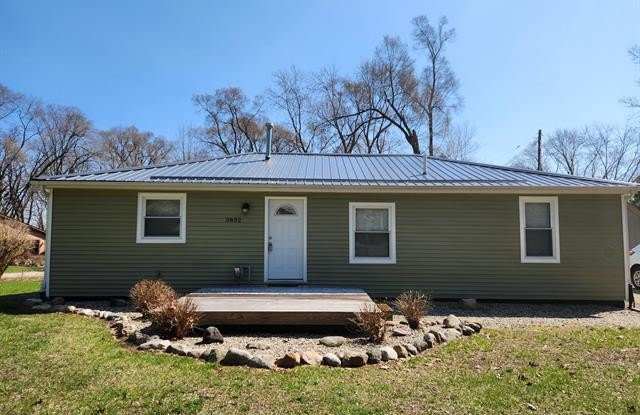 3832 Ponchartrain Drive photos photos