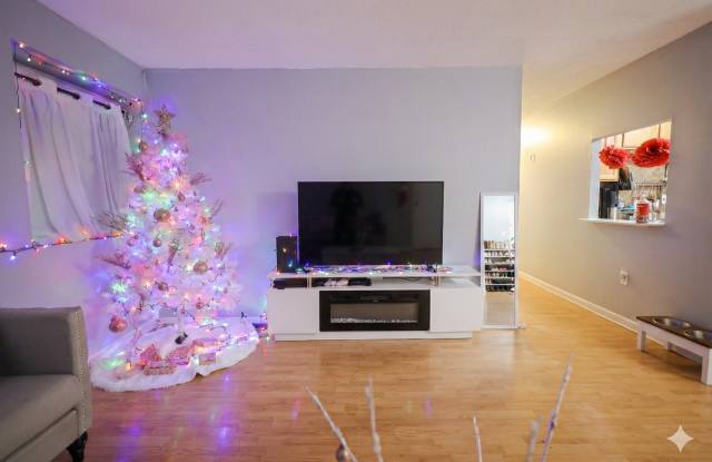 103 Colonel Bell Dr photos photos