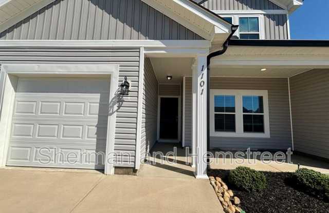 1101 Clareton Drive Gallery 2
