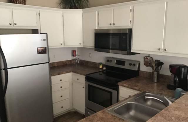 2nd Floor Furnished Condo in River Oaks photos photos