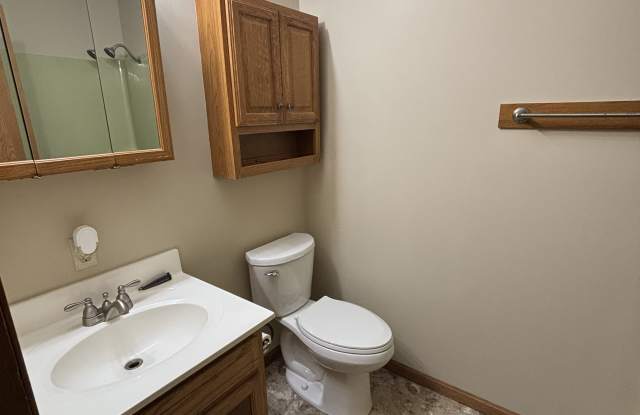 204 T1350 Gallery 2