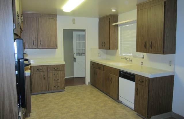 4905 Heatherdale Lane - 4905 Heatherdale Lane, Arden-Arcade, CA 95608