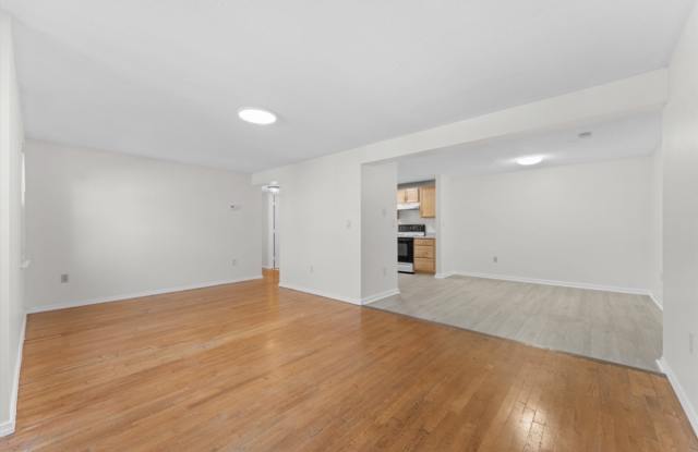 35 Eagle Ave Gallery 2