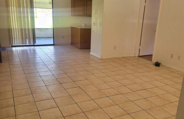 613 SW Pueblo Terrace Gallery 2
