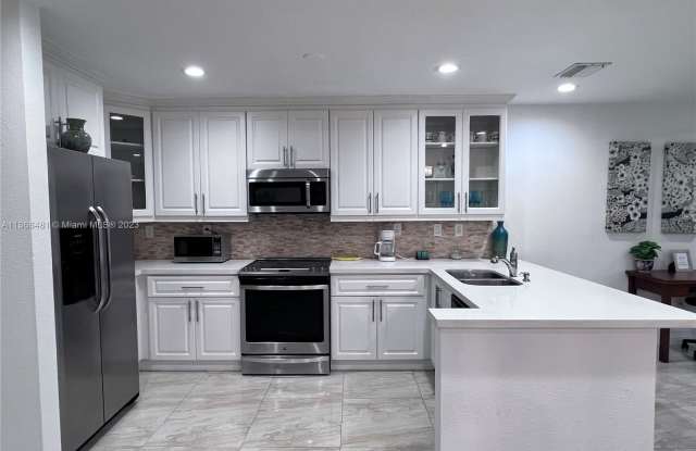 15835 SW 144th Ct Gallery 4