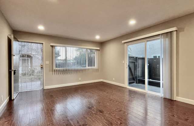 1588 Ontario DR 3 Gallery 3
