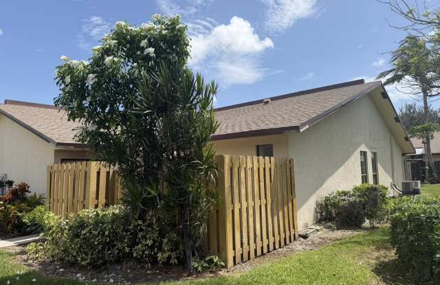 1501 WATERVIEW Circle Gallery 2