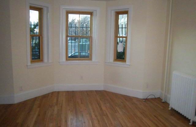 212 Hemenway St Gallery 2