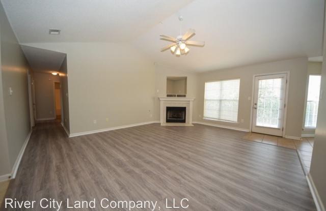 1409 Brimfield Cove Gallery 2