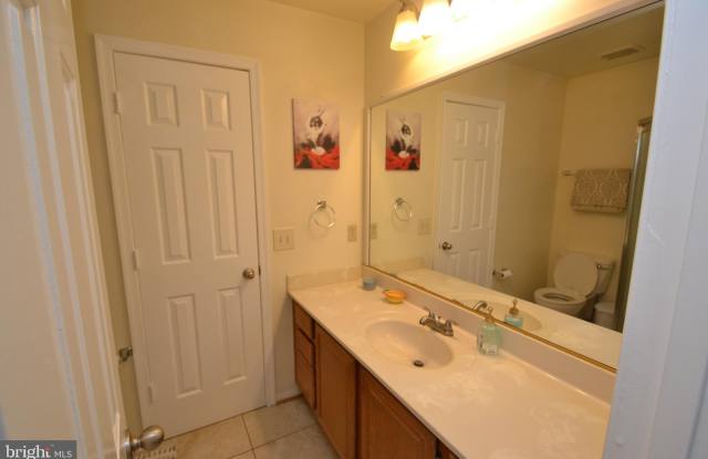 11713 KARBON HILL COURT Gallery 4