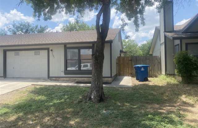 GREAT 2/2/1 DUPLEX photos photos