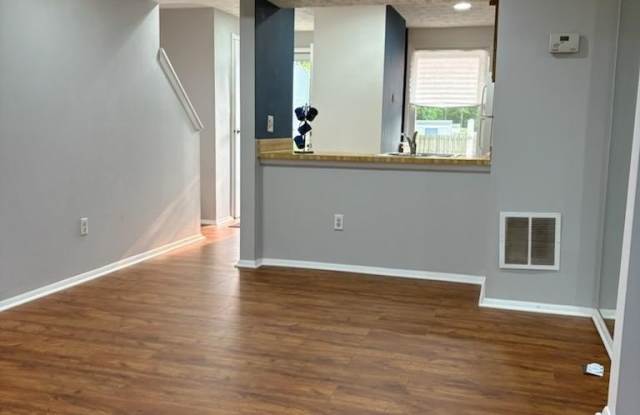 8335 WINDFALL Road Gallery 4