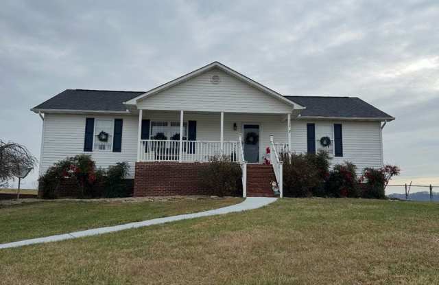 Rutledge 37861 - Beautifully Modernized 3 Bedroom, 2 Bath Home in Deer Ridge Subdivision! - Call Lisa or Shannon 865-216-9334 - 336 Deer Ridge Drive, Grainger County, TN 37861