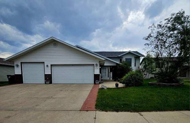 2736 Essex Loop photos photos