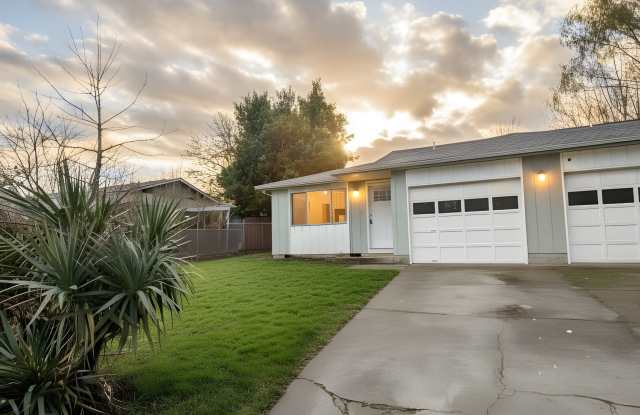 147-149 49th Avenue Southeast - 147 - 147 49th Avenue Southeast, Four Corners, OR 97317