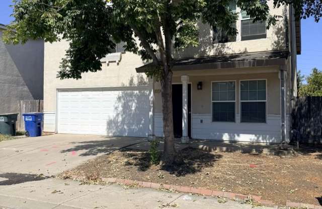 Generous 4-Bedroom, 3.5 bath-Two Story Home Gallery 1