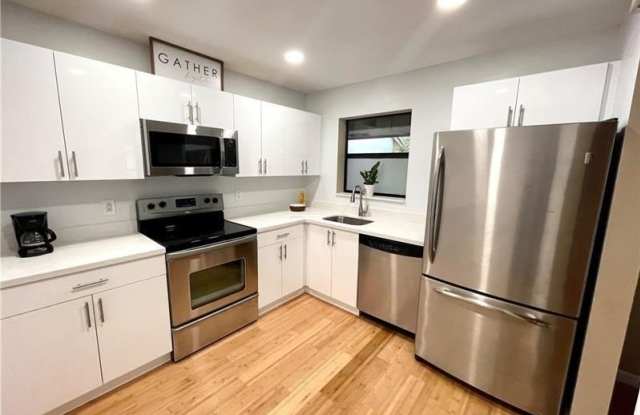 3561 NW 35th St photos photos