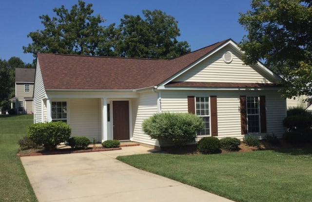 6927 Kentucky Derby Drive - 6927 Kentucky Derby Drive, Charlotte, NC 28215