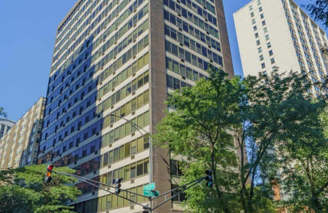 360 W Wellington Avenue photos photos