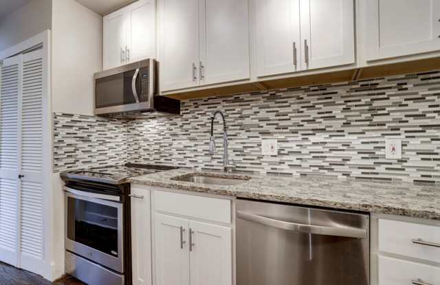 82 Q Street Southwest - 1 - 82 Q Street Southwest, Washington, DC 20024