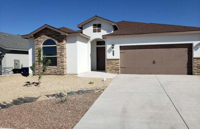 2933 Chance Rd - 2933 Chance Road, Las Cruces, NM 88012