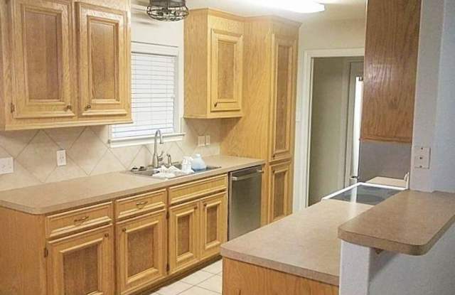 4226 Chisholm Trails Gallery 2